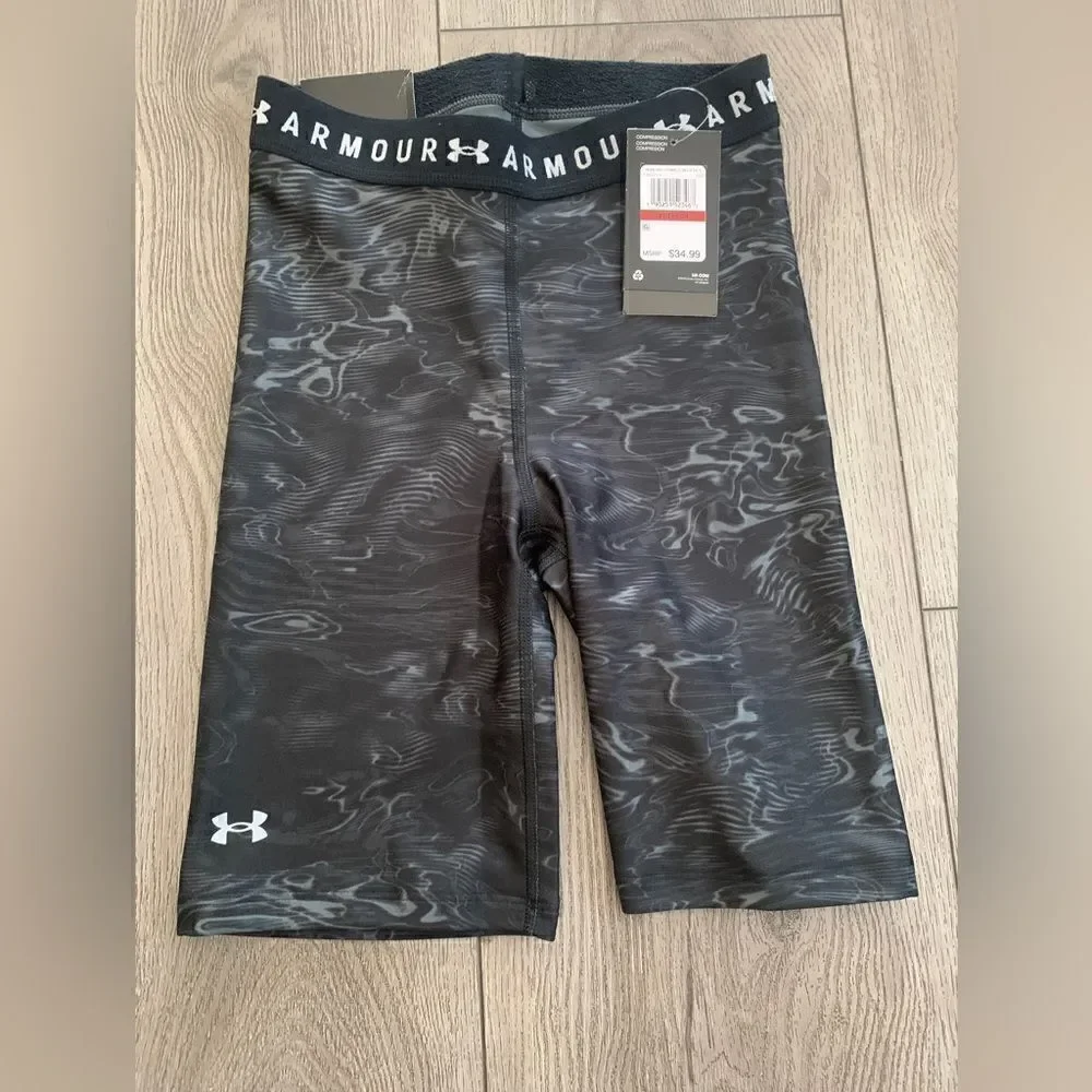 Under Armour woman’s size XS compression high rise bike shorts